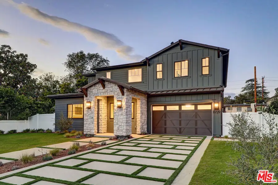 11729 Hartsook Street, Valley Village, CA 91607 - #2