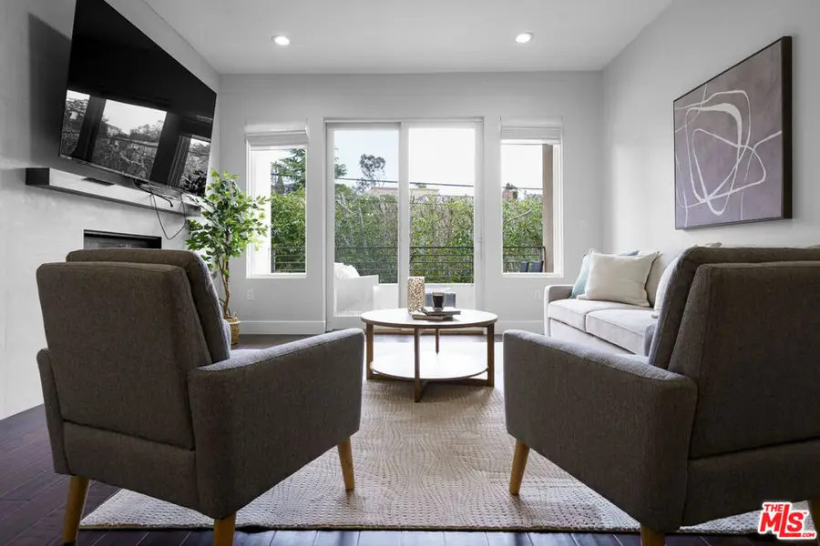 1318 Roxbury Drive #219, Los Angeles, CA 90035 - Image #2