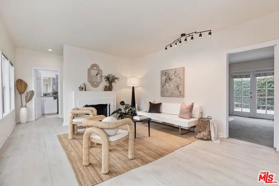 215 Entrada Drive, Santa Monica, CA 90402 - #2