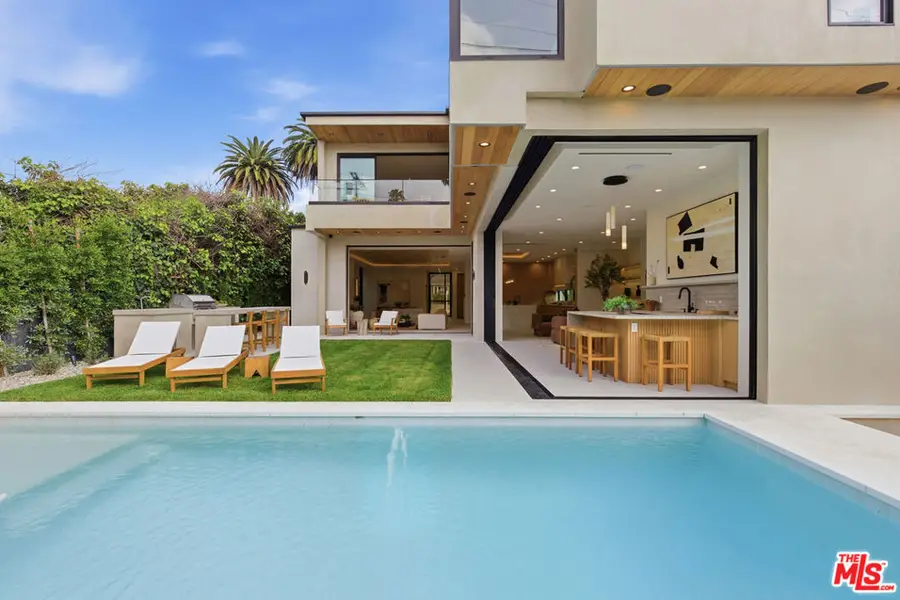 517 N Edinburgh Avenue, Los Angeles, CA 90048 - Image #2