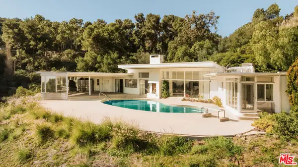 7300 Mulholland Drive, Los Angeles, CA 90046