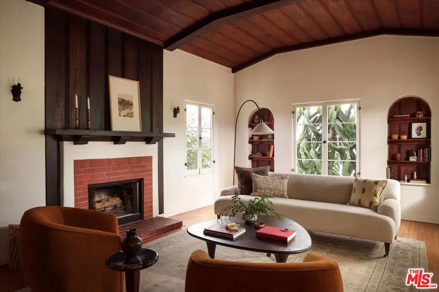 2439 Ronda Vista Drive, Los Angeles, CA 90027 - Image #3