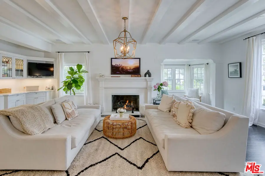 10736 Le Conte Avenue, Los Angeles, CA 90024 - Image #2