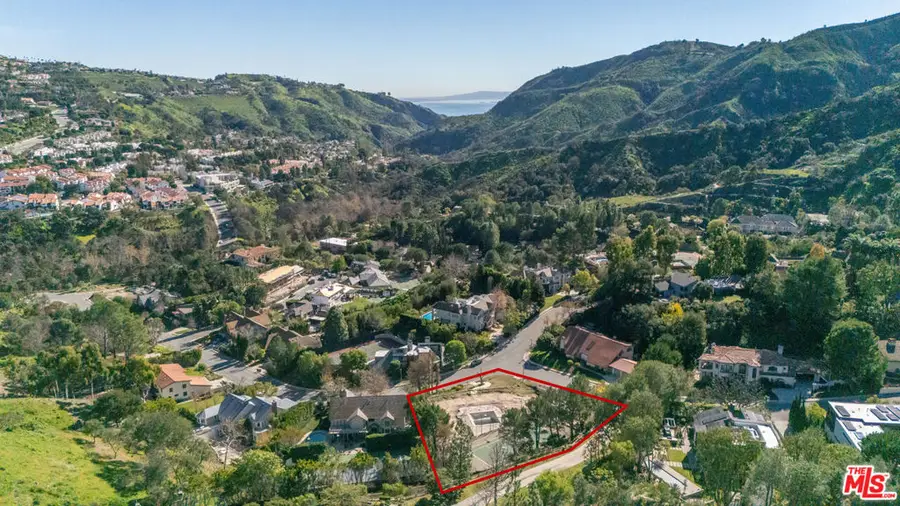 17706 Camino De Yatasto, Pacific Palisades, CA 90272 - Image #2