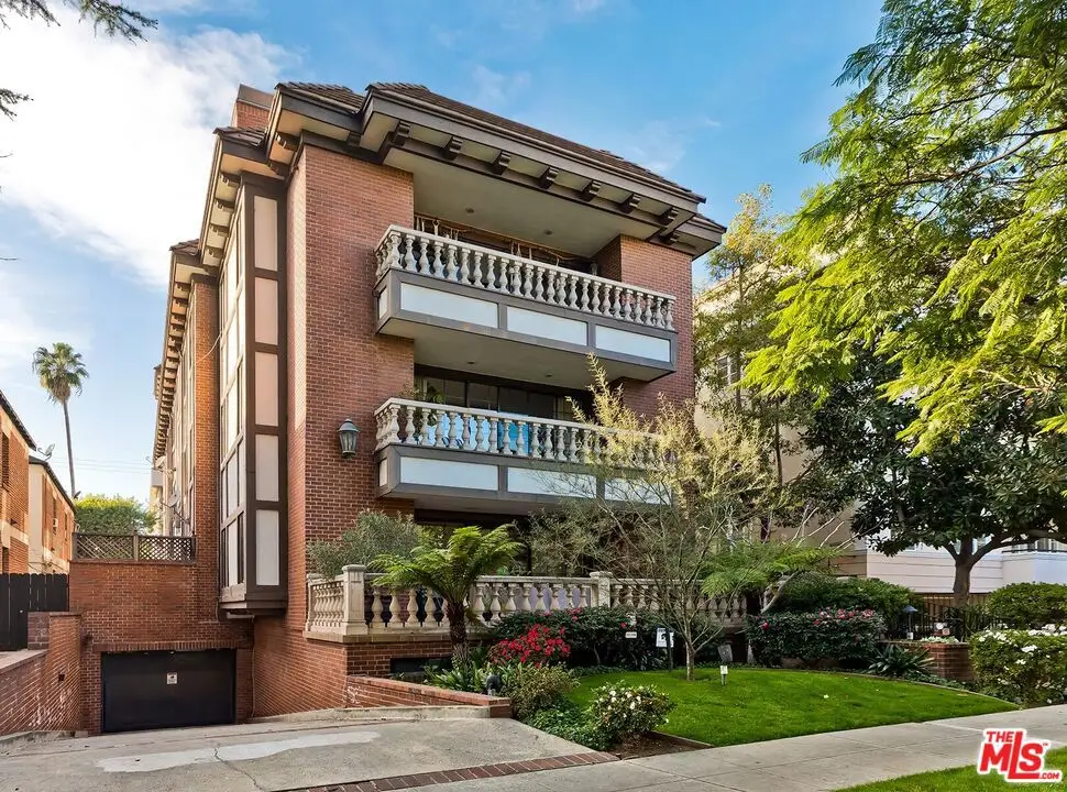 403 N Palm Drive #3, Beverly Hills, CA 90210 - Image #1