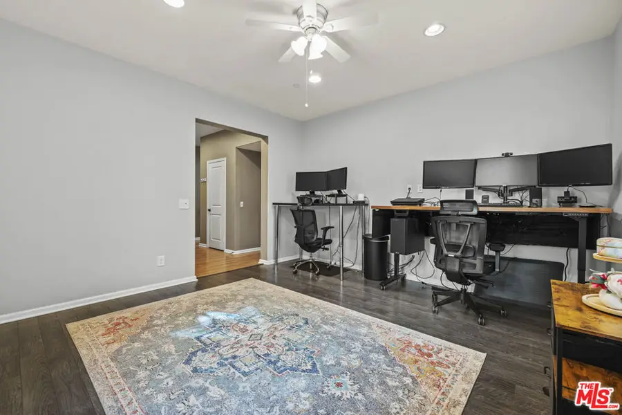 21811 Moveo Drive, Santa Clarita, CA 91350 - Image #3