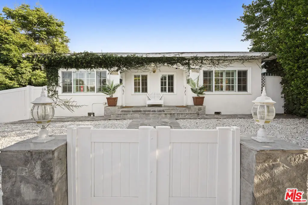 11538 La Maida Street, North Hollywood, CA 91601 - #1