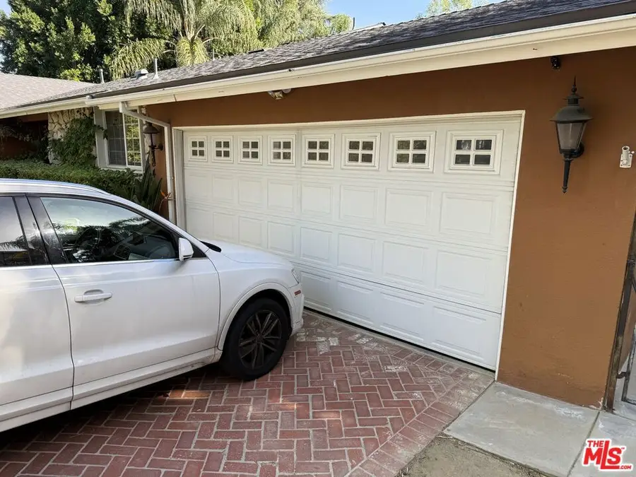 4840 Adele Court, Woodland Hills, CA 91364 - Image #3