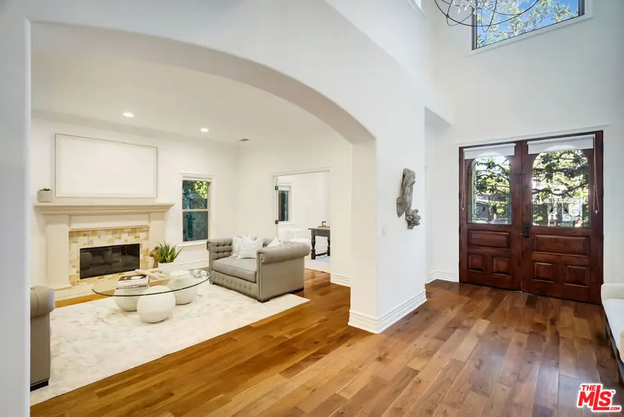 4169 Greenbush Avenue, Sherman Oaks, CA 91423 - #3