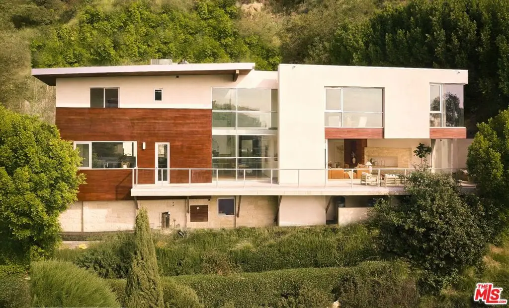 1700 Queens Court, Los Angeles, CA 90069 - Image #1