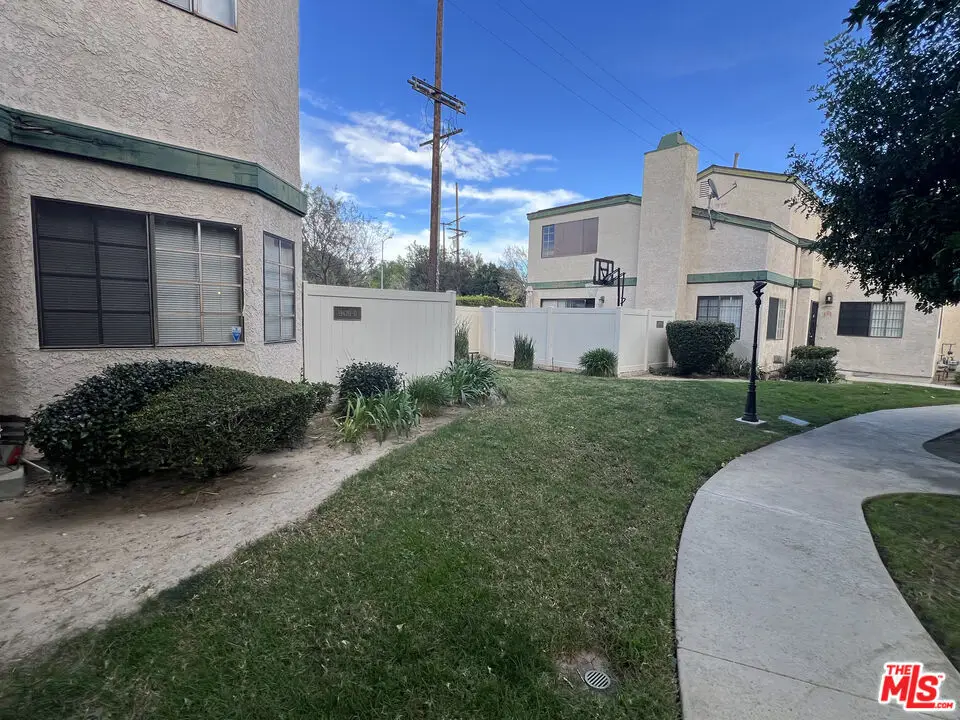 19620 Roscoe Boulevard #D, Northridge, CA 91324 - #1