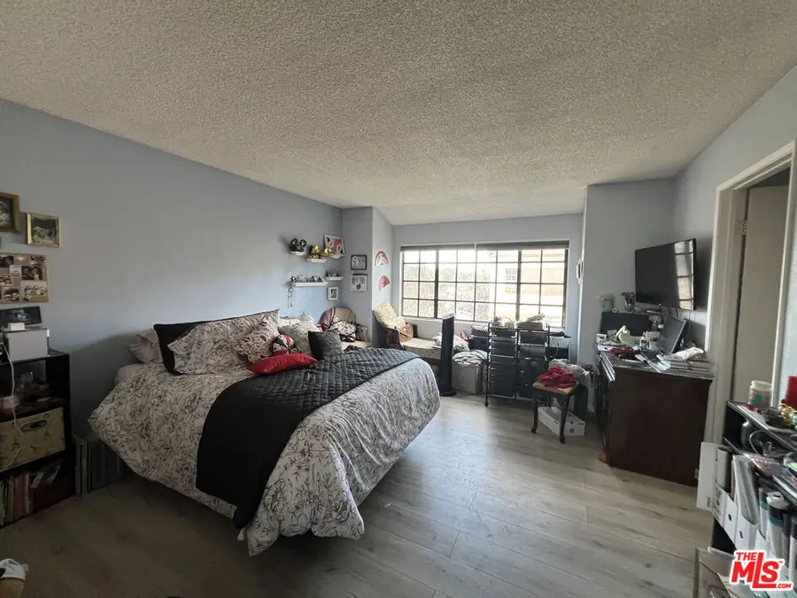 19620 Roscoe Boulevard #D, Northridge, CA 91324 - #2