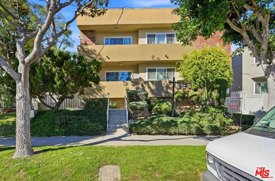 425 E Tamarack Avenue, Inglewood, CA 90301 - #2