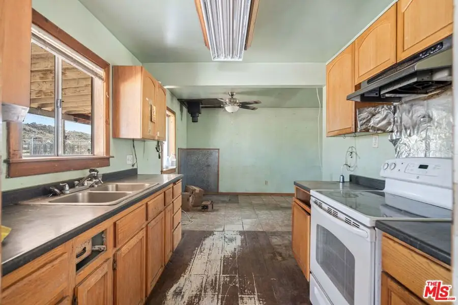 45611 250th Street, Lancaster, CA 93535 - #2