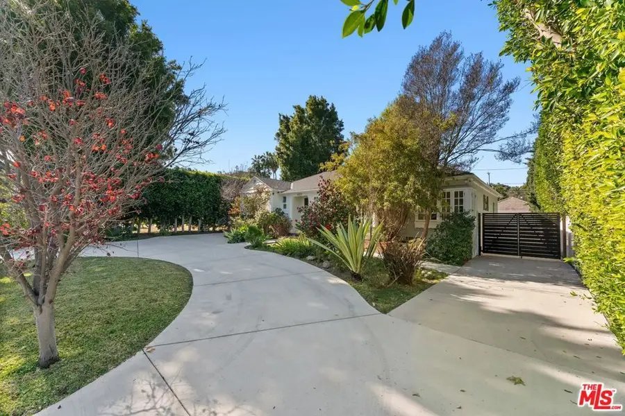 4001 Alcove Avenue, Studio City, CA 91604 - Image #3