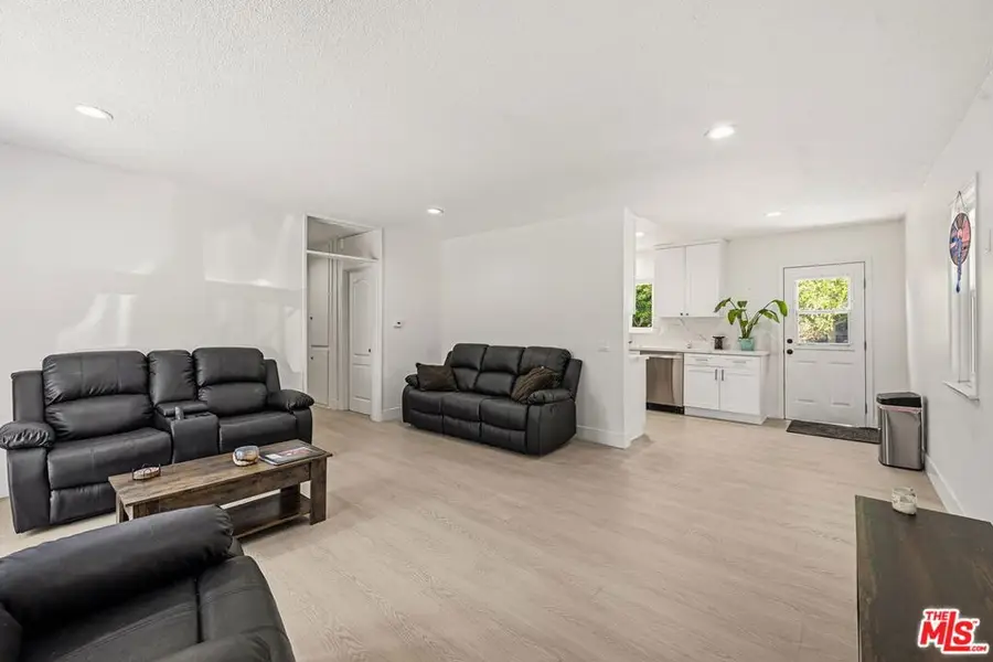 963 Pine Grove Avenue, Los Angeles, CA 90042 - Image #2