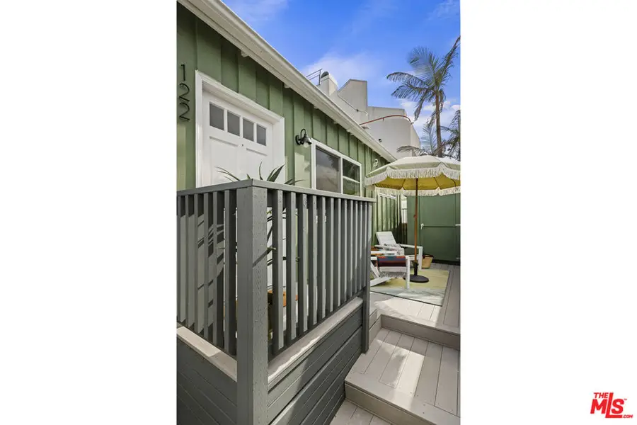 122 Thornton Place, Venice, CA 90291 - #2