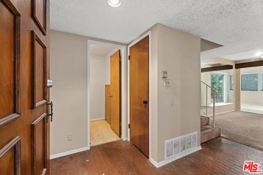 19 Palmento Way, Irvine, CA 92612 - #3