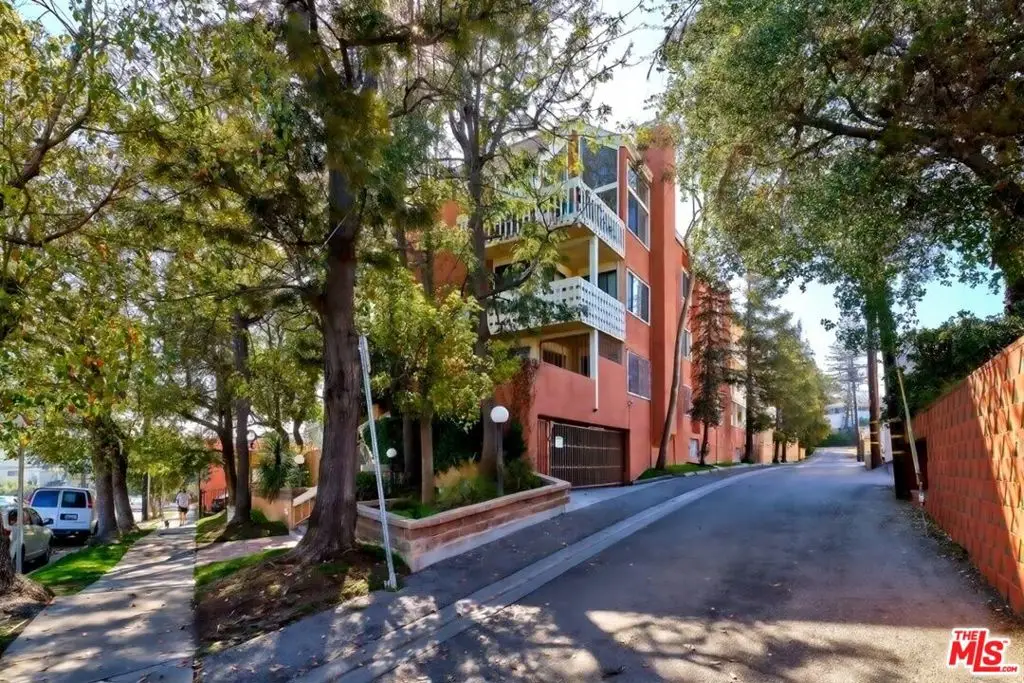 3315 Griffith Park Boulevard #101, Los Angeles, CA 90027 - Image #1