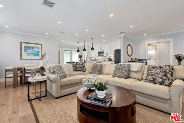 7404 Kentwood Avenue, Los Angeles, CA 90045