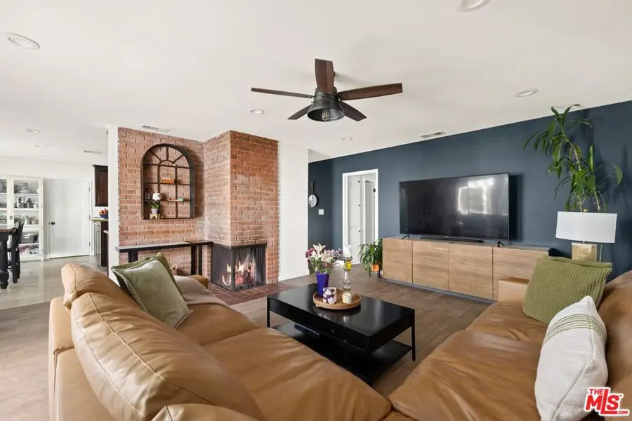 2161 W Harle Avenue, Anaheim, CA 92804 - Image #3