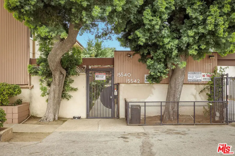15540 Sherman Way #14, Van Nuys, CA 91406 - #3