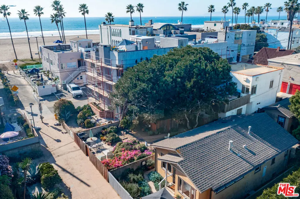 15 29th Avenue, Venice, CA 90291 - #1