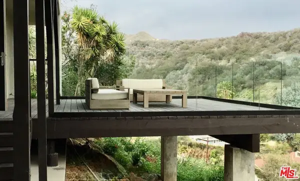 1424 Chautauqua Boulevard, Pacific Palisades, CA 90272