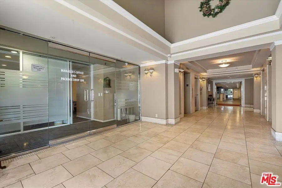 620 S Gramercy Place #103, Los Angeles, CA 90005 - Image #3