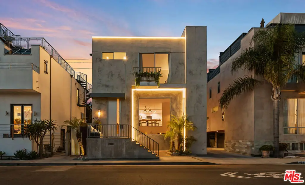 657 Mildred Avenue, Venice, CA 90291 - #1