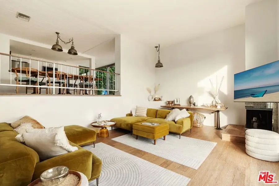 657 Mildred Avenue, Venice, CA 90291 - #3