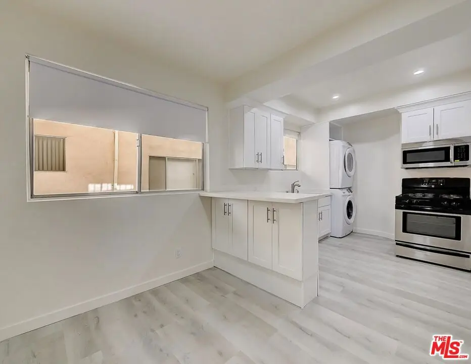 324 S Elm Drive #102, Beverly Hills, CA 90212 - #1