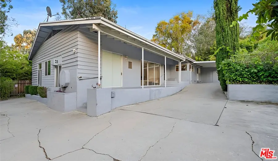 4348 Sepulveda Boulevard, Sherman Oaks, CA 91403 - #3