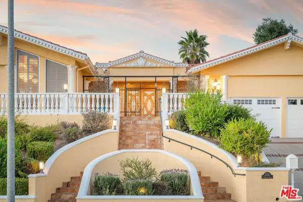 2315 N Hobart Boulevard, Los Angeles, CA 90027