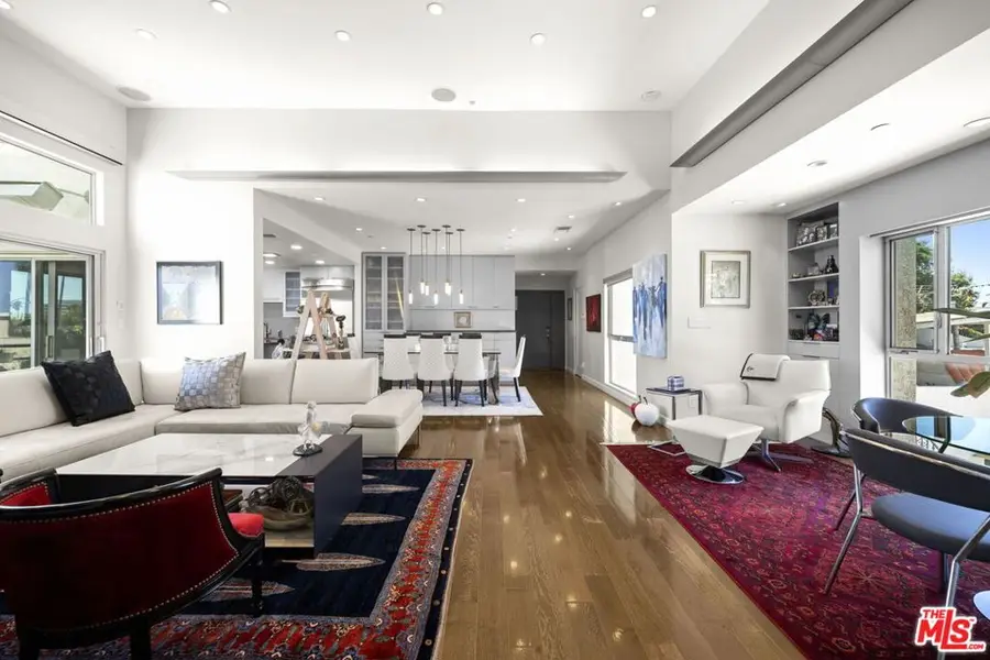 907 Lincoln Boulevard #PH 302, Santa Monica, CA 90403 - #2