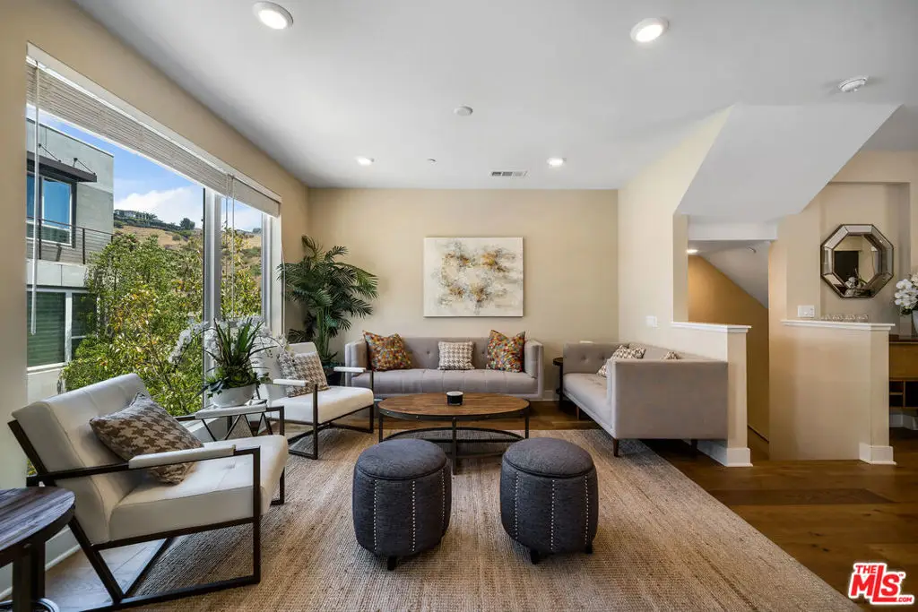 6746 W Gill Way, Los Angeles, CA 90068 - Image #1