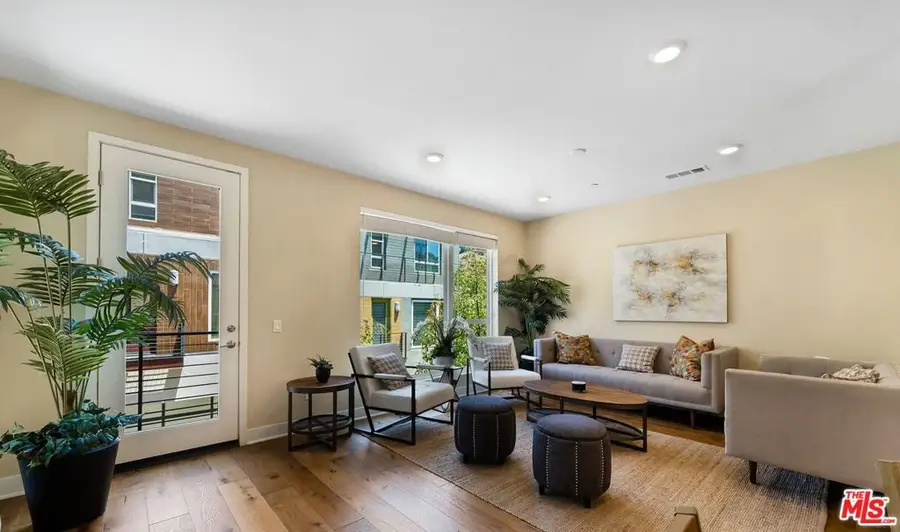 6746 W Gill Way, Los Angeles, CA 90068 - Image #3