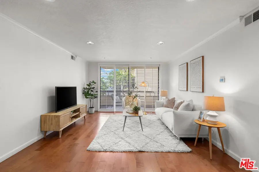 750 S Spaulding Avenue #219, Los Angeles, CA 90036 - #3