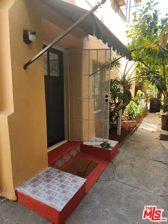 1028 N Hayworth Avenue, Los Angeles, CA 90046 - #1