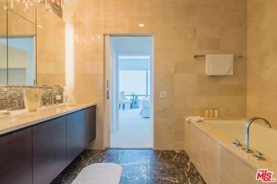 900 W Olympic Boulevard #39E, Los Angeles, CA 90015 - #3