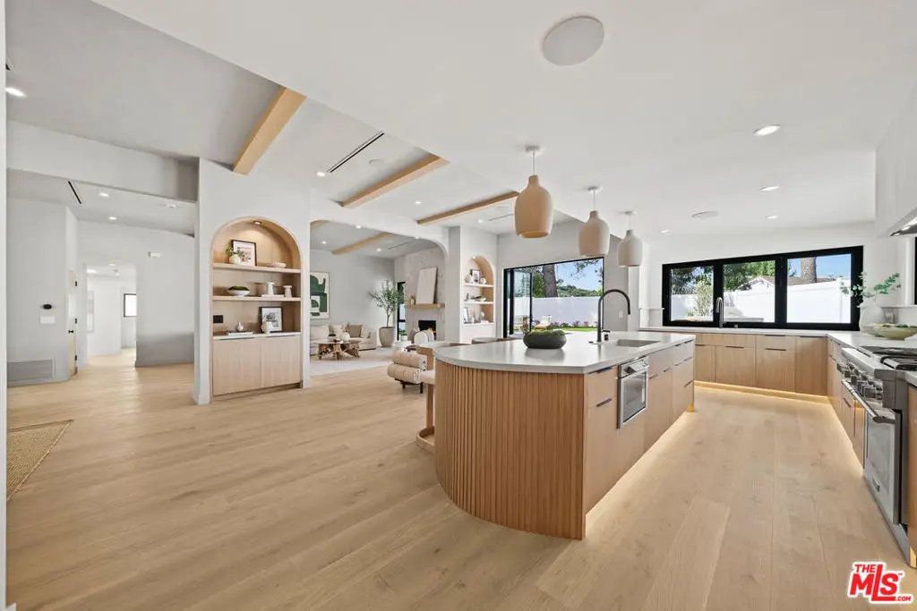 21626 Cezanne Place, Woodland Hills, CA 91364 - Image #1