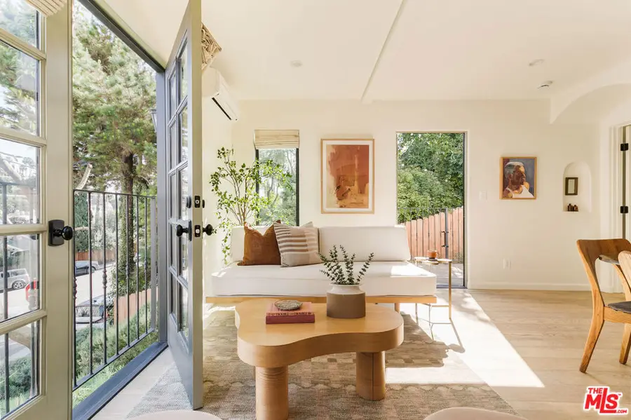 3200 Larissa Drive, Los Angeles, CA 90026 - #2