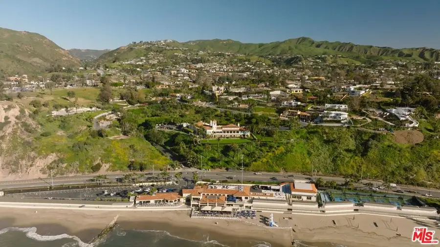 16841 Bollinger Drive, Pacific Palisades, CA 90272 - #2