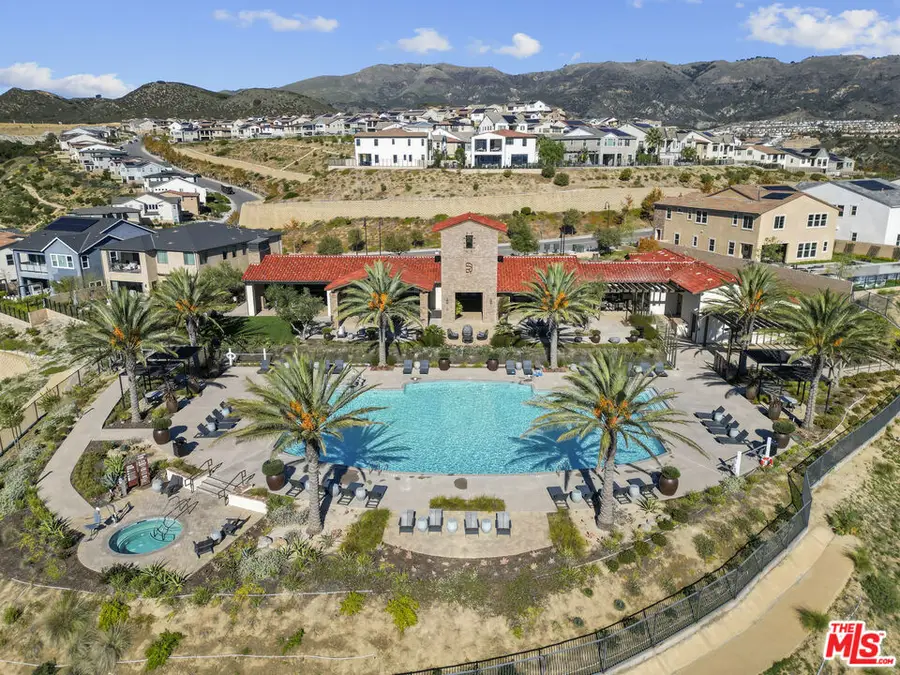 21230 W Wildflower Way, Chatsworth, CA 91311 - #3