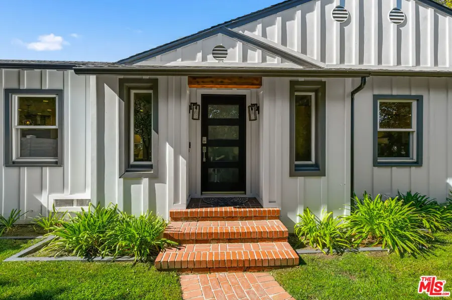 12700 Hortense Street, Studio City, CA 91604 - Image #2