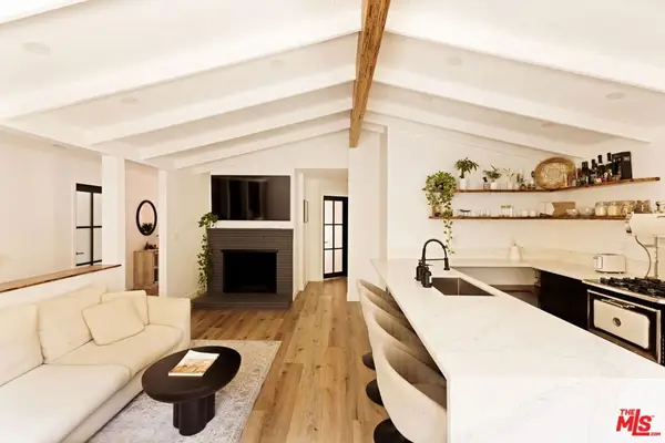 8329 Kirkwood Drive, Los Angeles, CA 90046