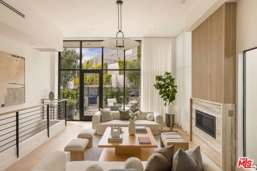 922 N West Knoll Drive, West Hollywood, CA 90069 - #2