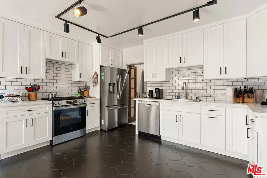 2431 20th Street, Santa Monica, CA 90405 - #3