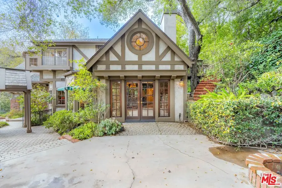 3041 E Chevy Chase Drive, Glendale, CA 91206 - #2