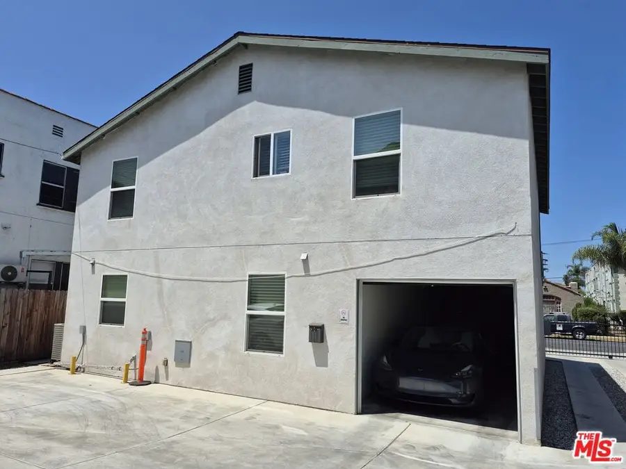 2806 S Bronson Avenue, Los Angeles, CA 90018 - Image #2